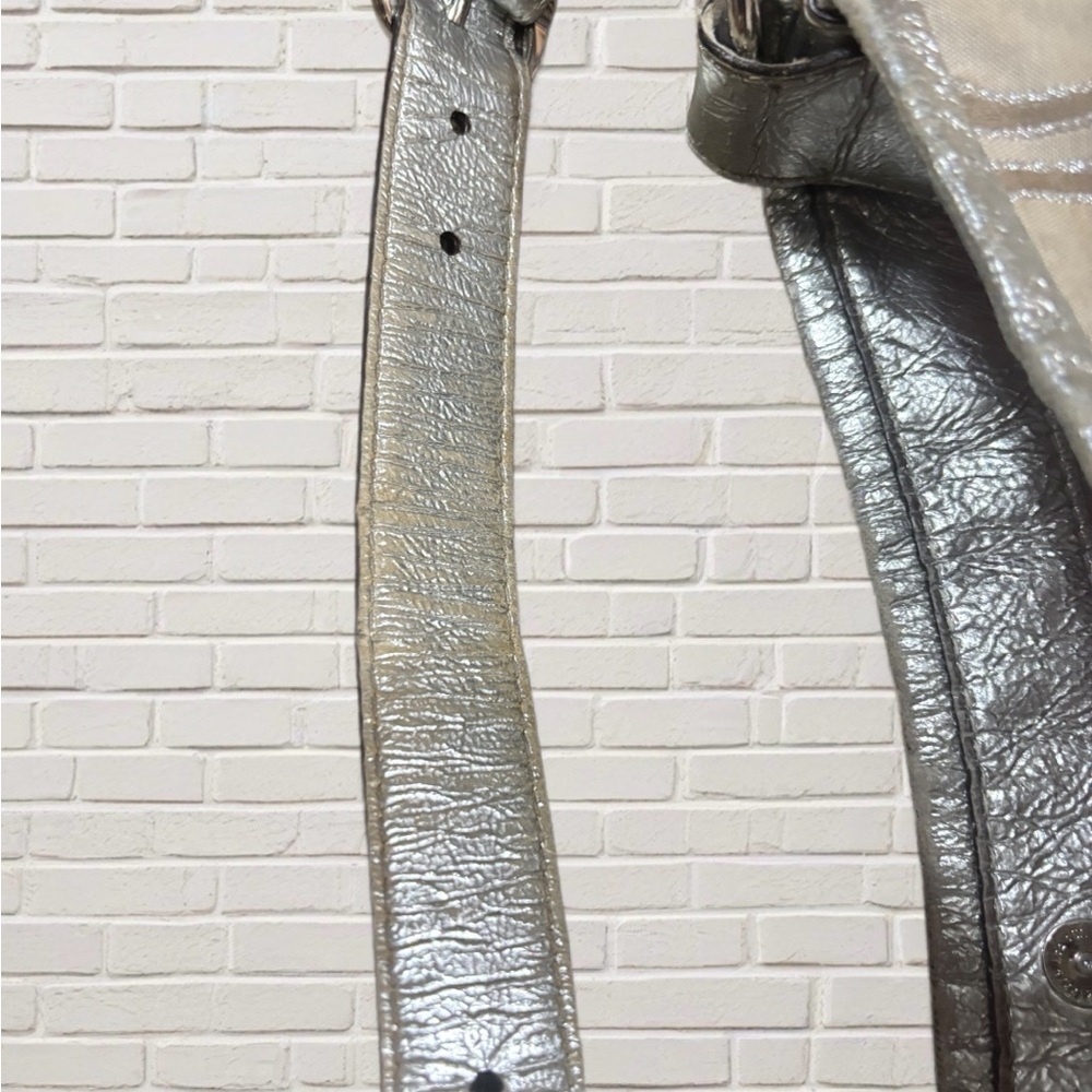 Coach Signature Metallic Silver Hobo Shoulder Bag Purse B1225-15731 Pink Lining - Picture 10 of 14